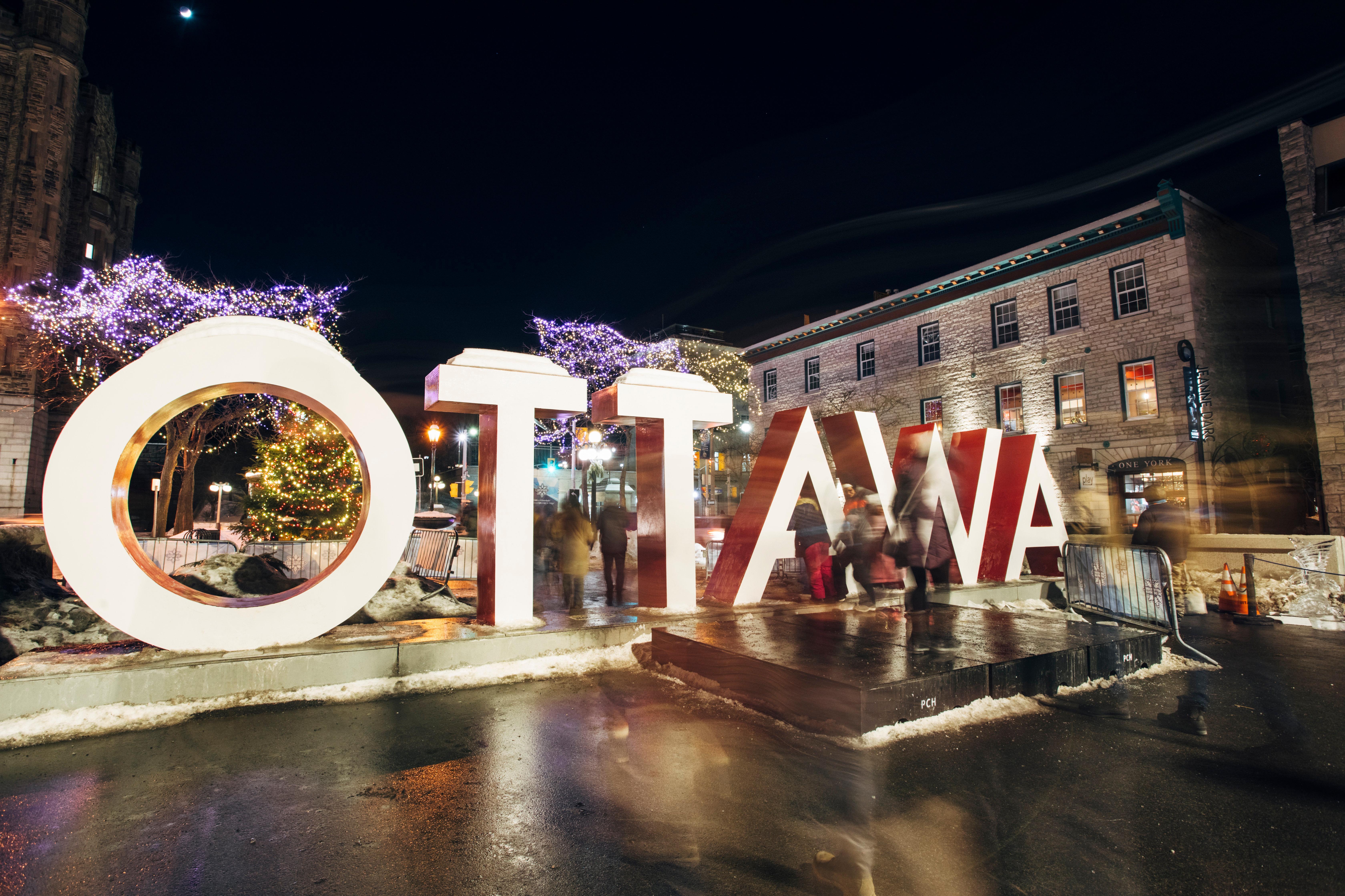 Holiday Inn & Suites Ottawa Kanata By Ihg Esterno foto