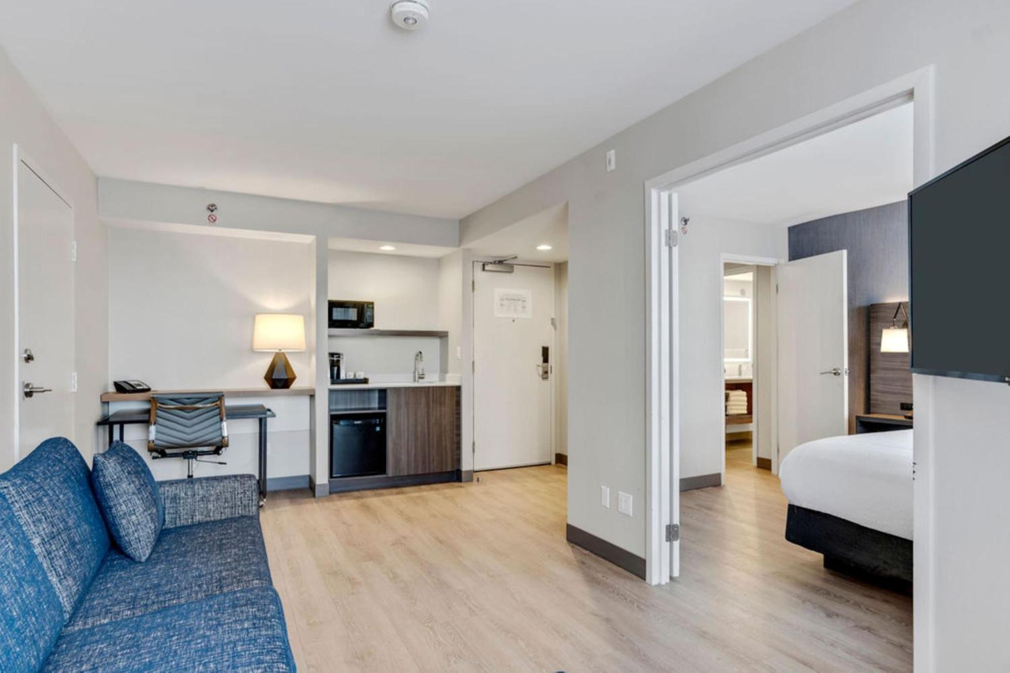 Holiday Inn & Suites Ottawa Kanata By Ihg Esterno foto