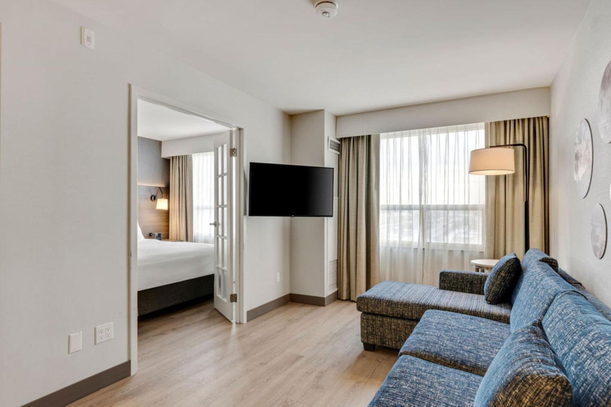 Holiday Inn & Suites Ottawa Kanata By Ihg Esterno foto