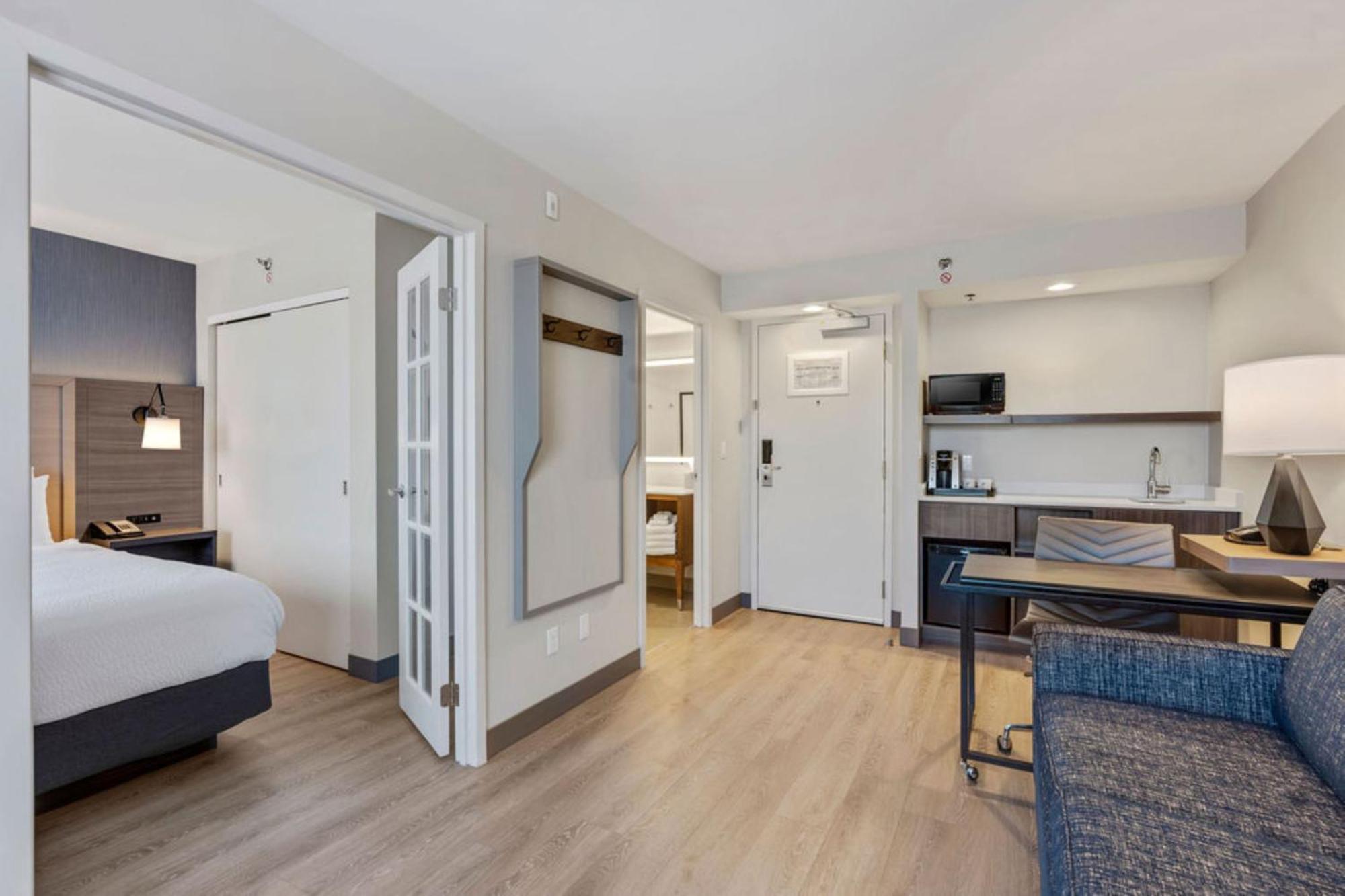 Holiday Inn & Suites Ottawa Kanata By Ihg Esterno foto