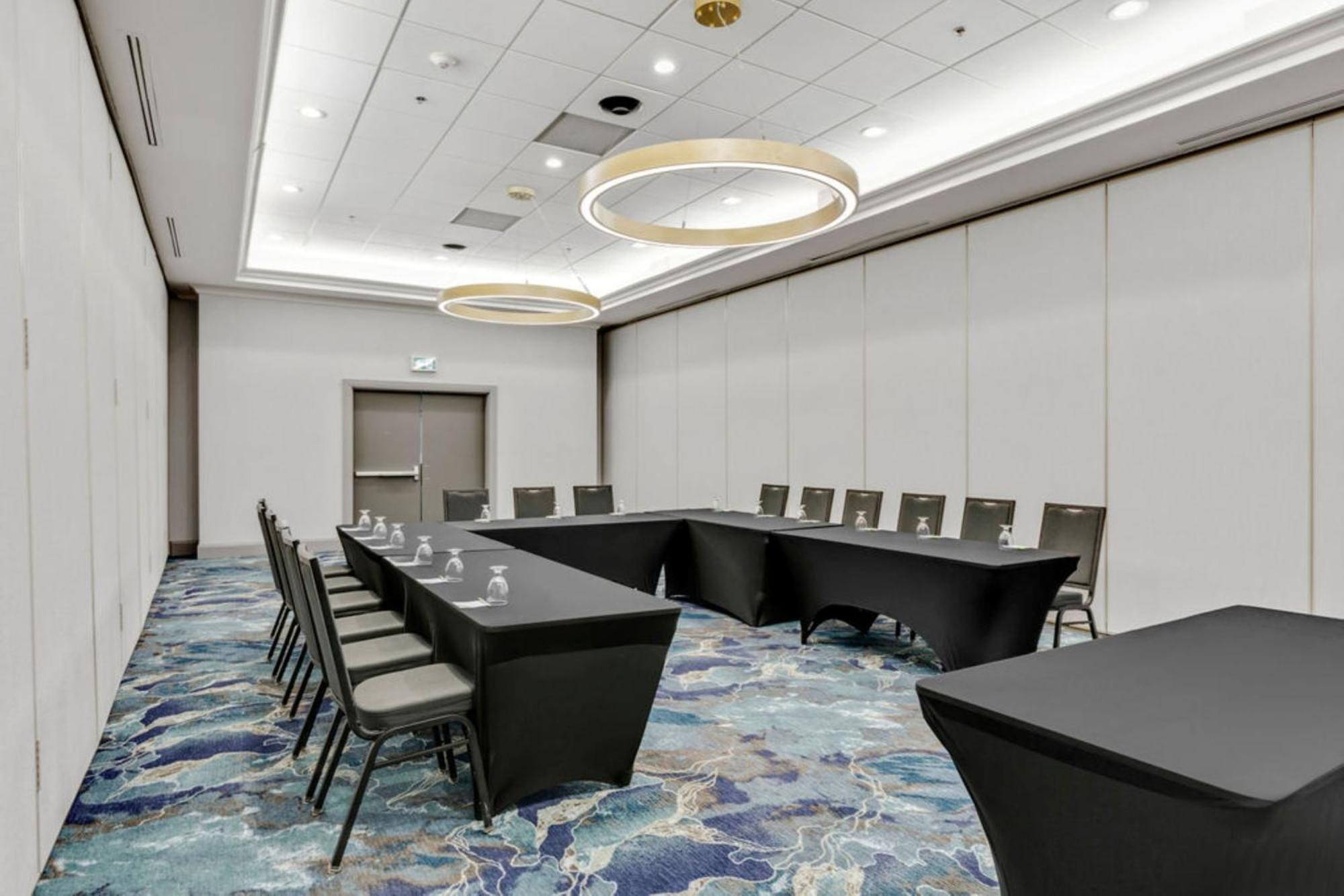 Holiday Inn & Suites Ottawa Kanata By Ihg Esterno foto