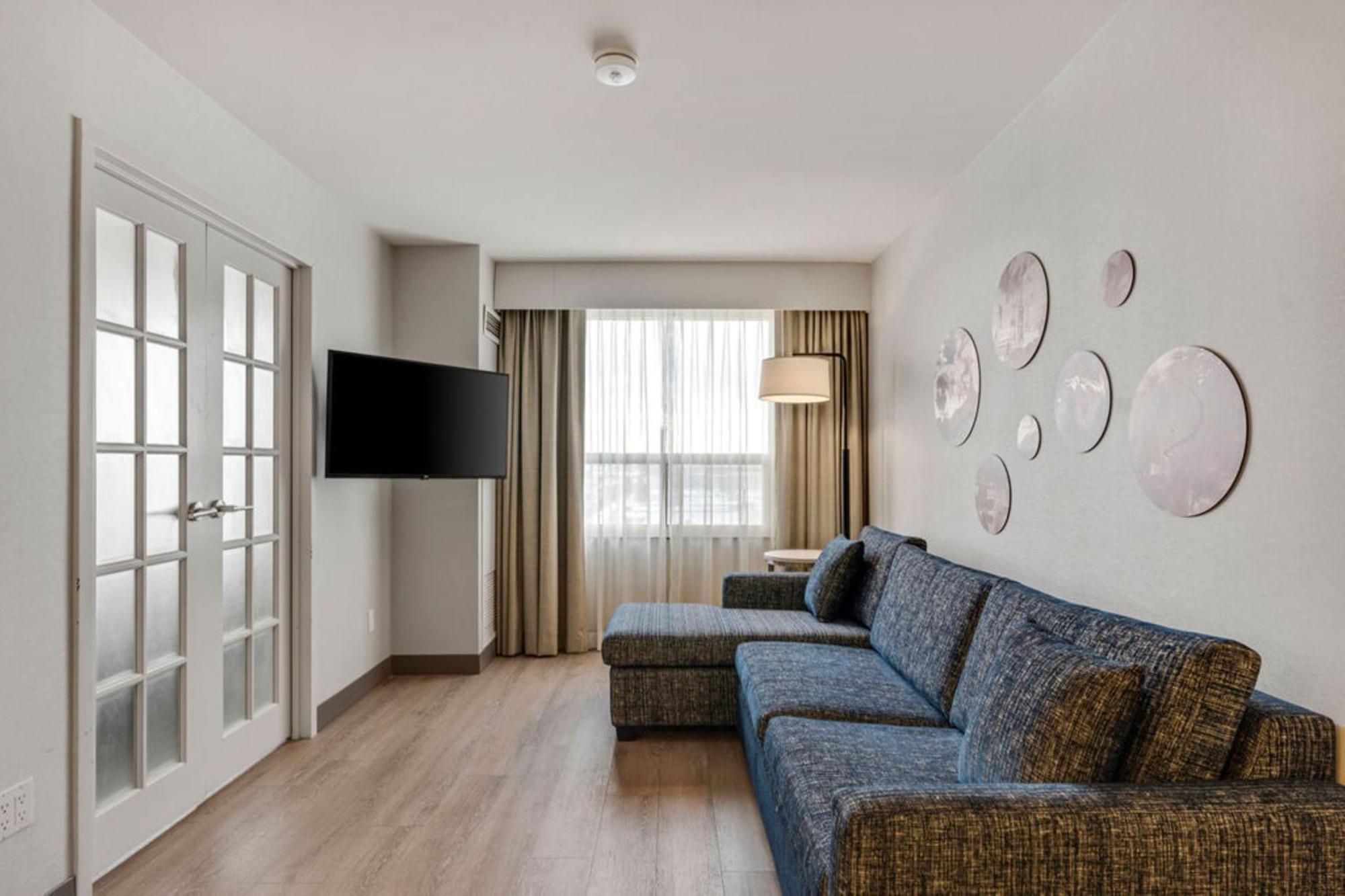 Holiday Inn & Suites Ottawa Kanata By Ihg Esterno foto