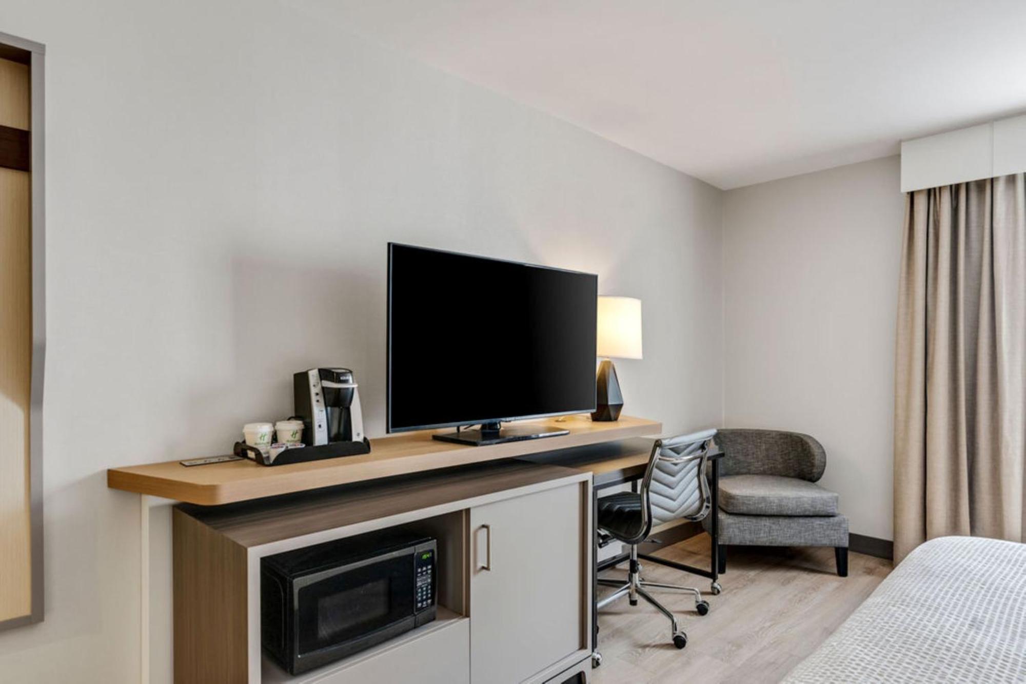 Holiday Inn & Suites Ottawa Kanata By Ihg Esterno foto
